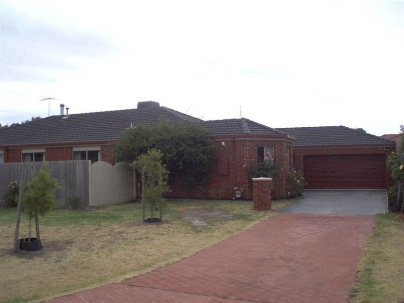 49 Delatite Way, Skye VIC 3977