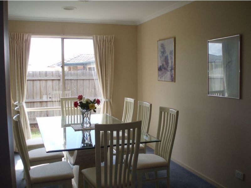 49 Delatite Way, Skye VIC 3977