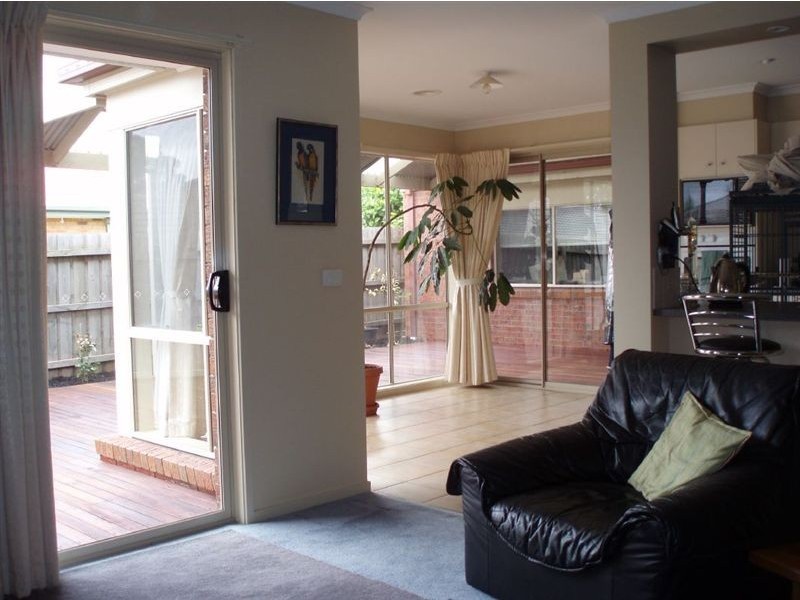 49 Delatite Way, Skye VIC 3977