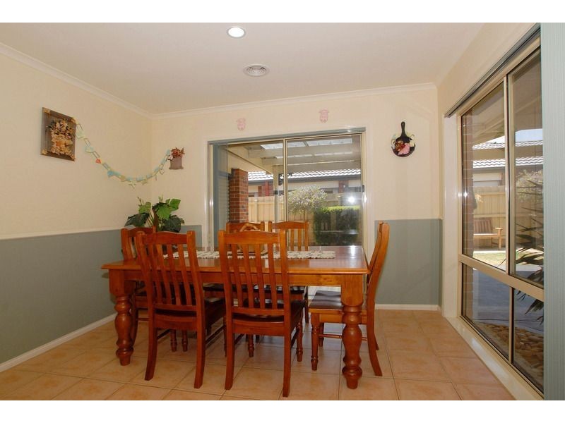 57 Delatite Way, Skye VIC 3977