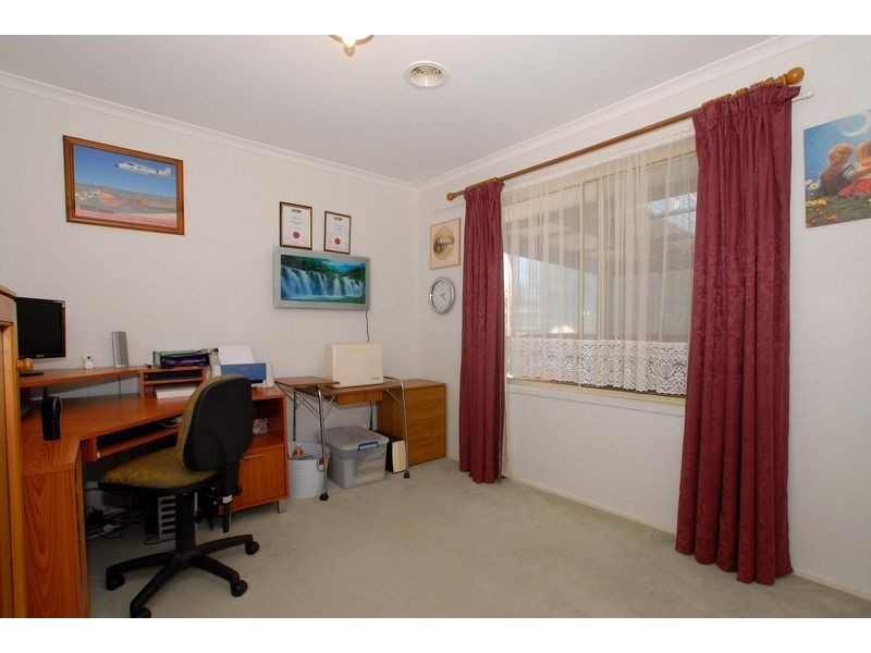 19 Windella Grove, Skye VIC 3977