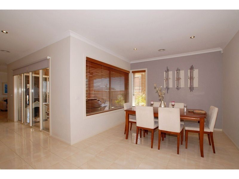 19 Diamond Parade, Skye VIC 3977