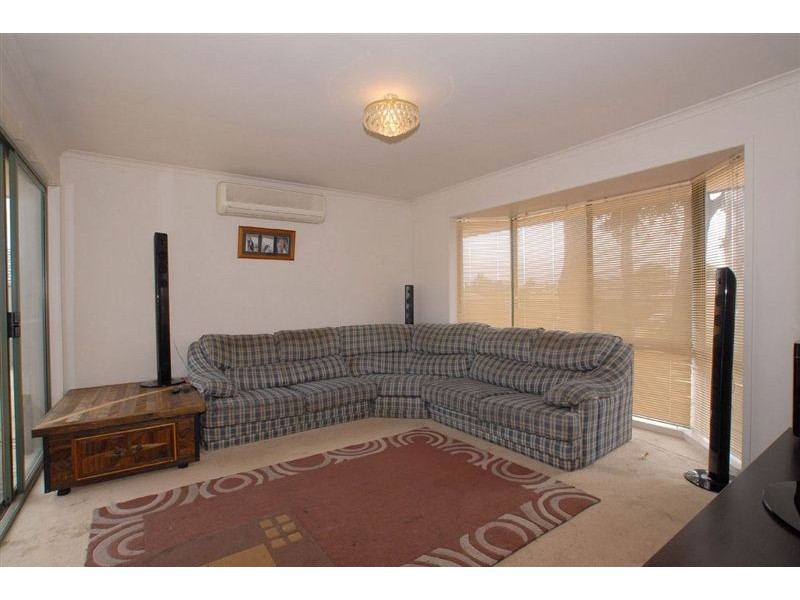 11 Hutchins Way, Skye VIC 3977