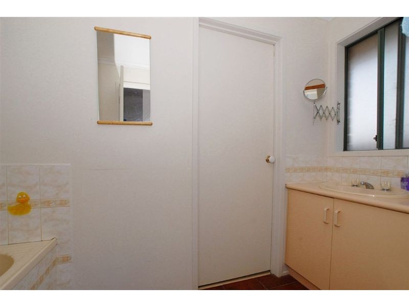 11 Hutchins Way, Skye VIC 3977