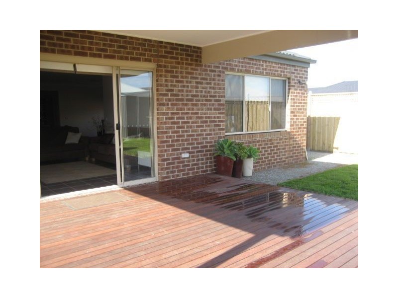 11 Alysha Avenue, Lyndhurst VIC 3975