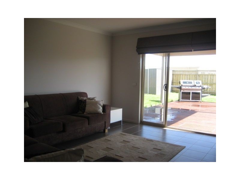 11 Alysha Avenue, Lyndhurst VIC 3975