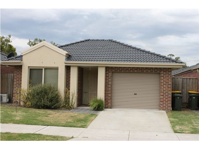 36 Lats Avenue, Carrum Downs VIC 3201