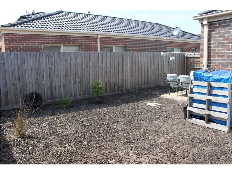 36 Lats Avenue, Carrum Downs VIC 3201