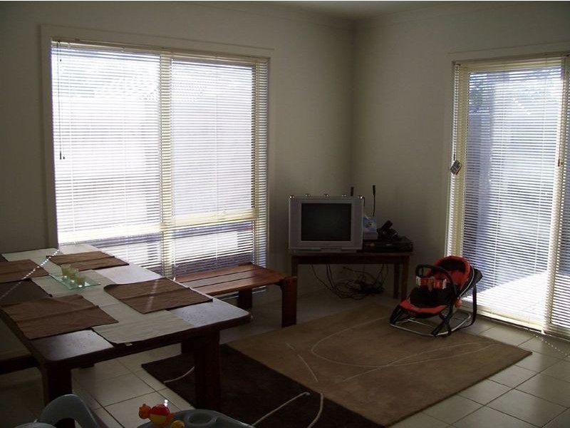 30 Lats Avenue, Carrum Downs VIC 3201