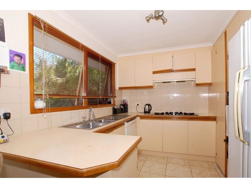 51 Rowellyn Avenue, Carrum Downs VIC 3201