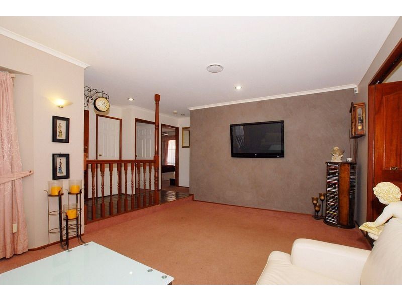 5 Streeton Court, Skye VIC 3977