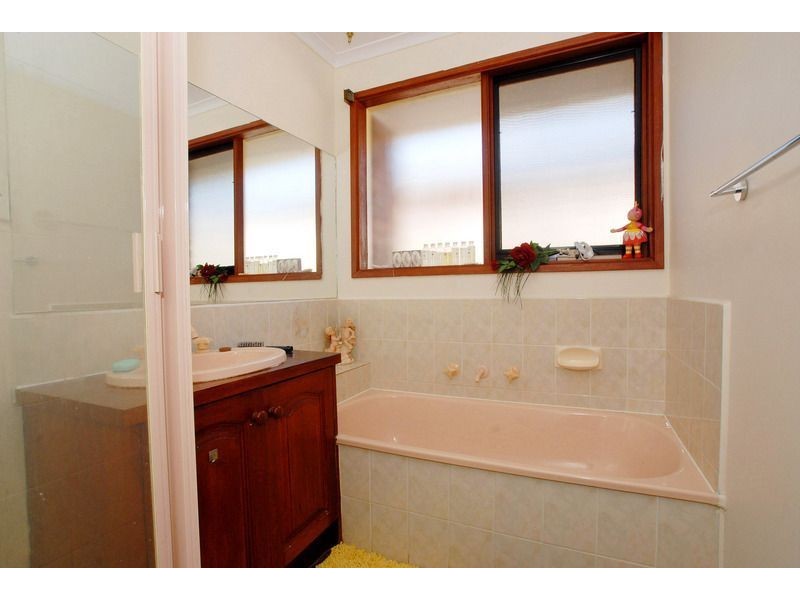 5 Streeton Court, Skye VIC 3977