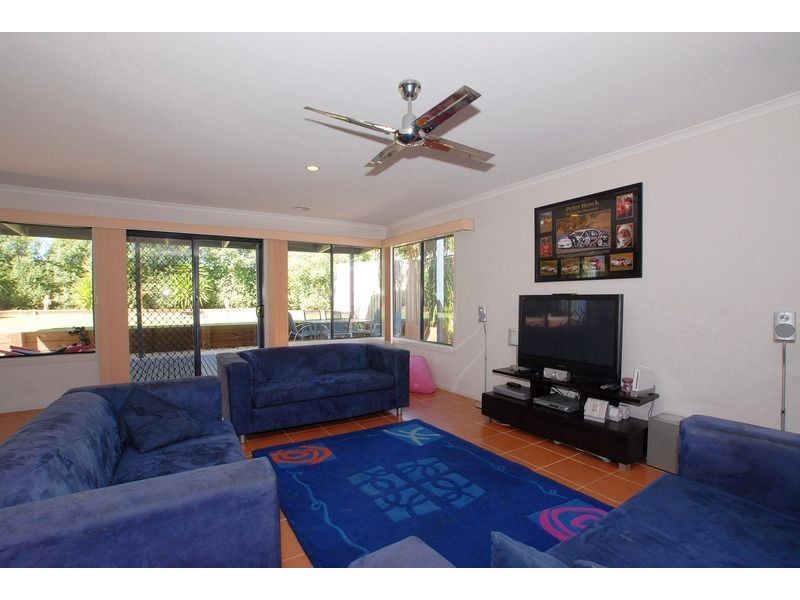 28 Edinburgh Drive, Skye VIC 3977