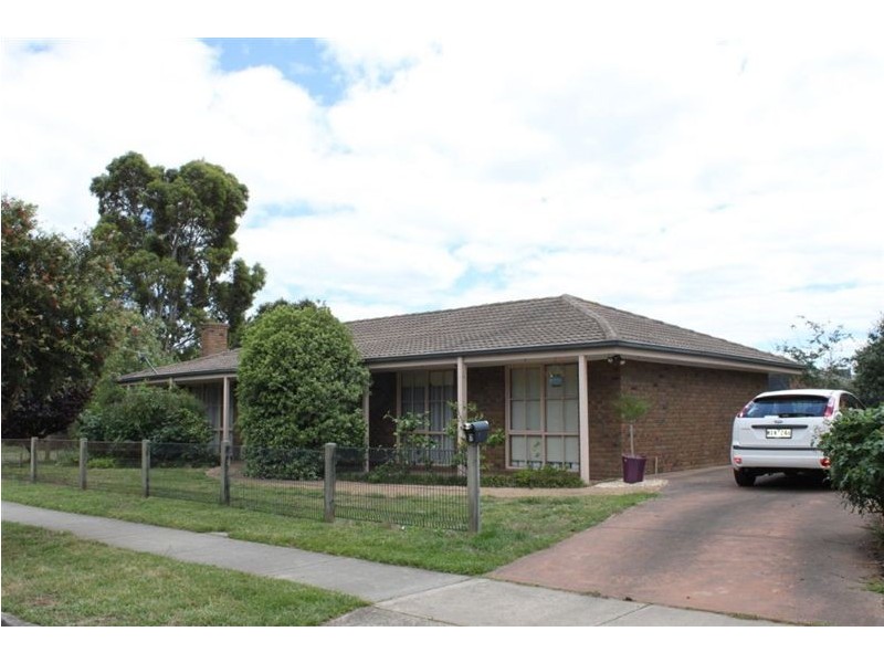 2 Arcadia Street, Carrum Downs VIC 3201