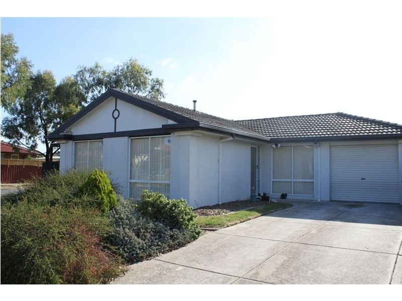 11 Orama Avenue, Carrum Downs VIC 3201