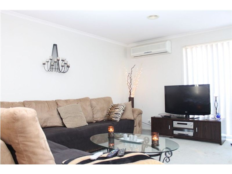 21 Rocklea Crescent, Skye VIC 3977