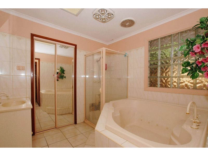 31 Sunbird Crescent, Carrum Downs VIC 3201