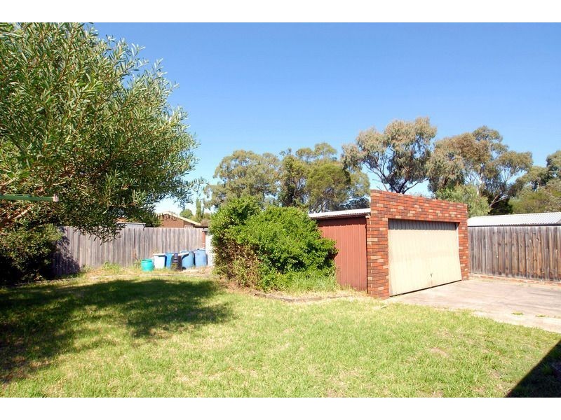 40 Lyrebird Drive, Carrum Downs VIC 3201