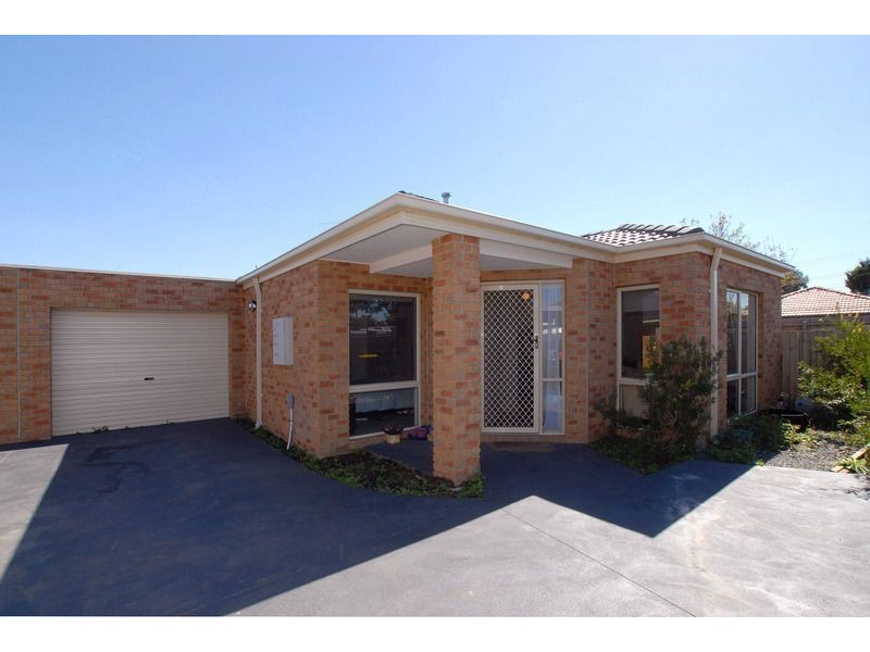 2/13 Honeyeater Place, Carrum Downs VIC 3201