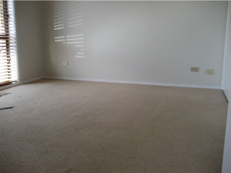 16 Tremaine Crescent, Carrum Downs VIC 3201