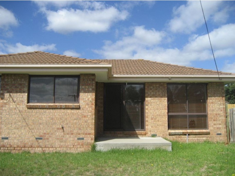 16 Tremaine Crescent, Carrum Downs VIC 3201