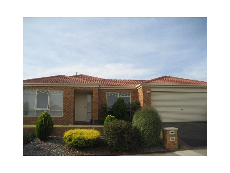 27 Arcadia Street, Carrum Downs VIC 3201