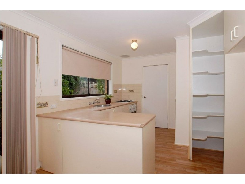 18 Whimbrel Crescent, Carrum Downs VIC 3201