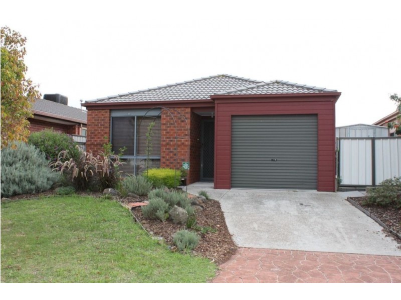 4 Poppy Place, Carrum Downs VIC 3201