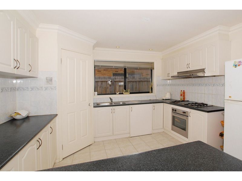 43 Delatite Way, Skye VIC 3977