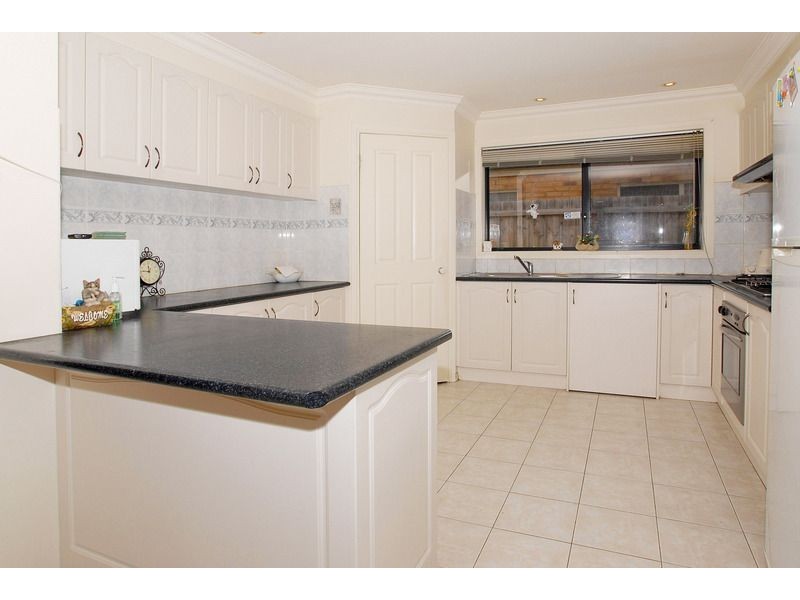 43 Delatite Way, Skye VIC 3977