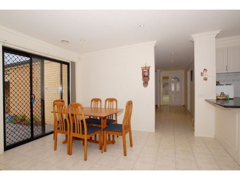 43 Delatite Way, Skye VIC 3977