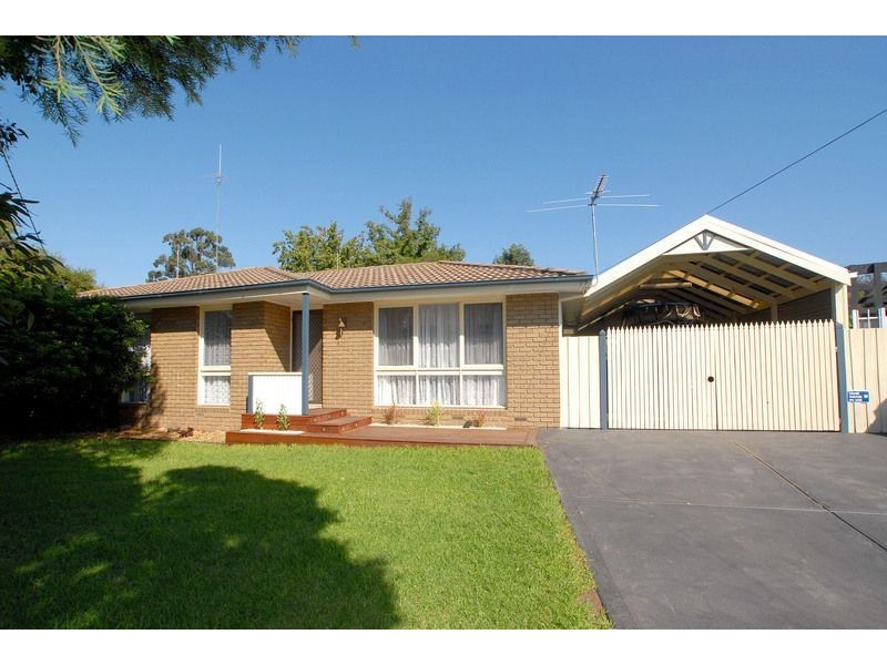 4 Odell Place, Carrum Downs VIC 3201