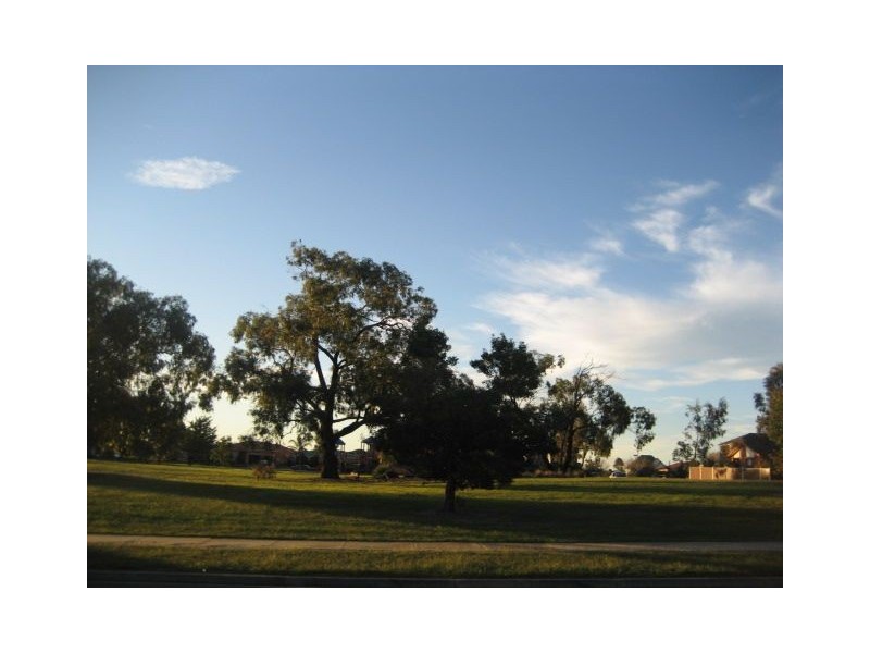 22 Heysen Drive, Skye VIC 3977