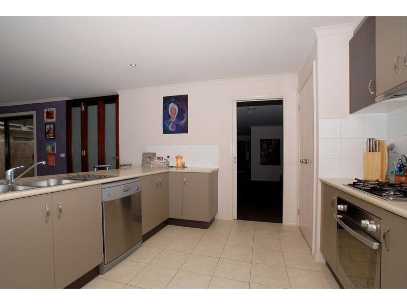 33 Balinga Drive, Skye VIC 3977
