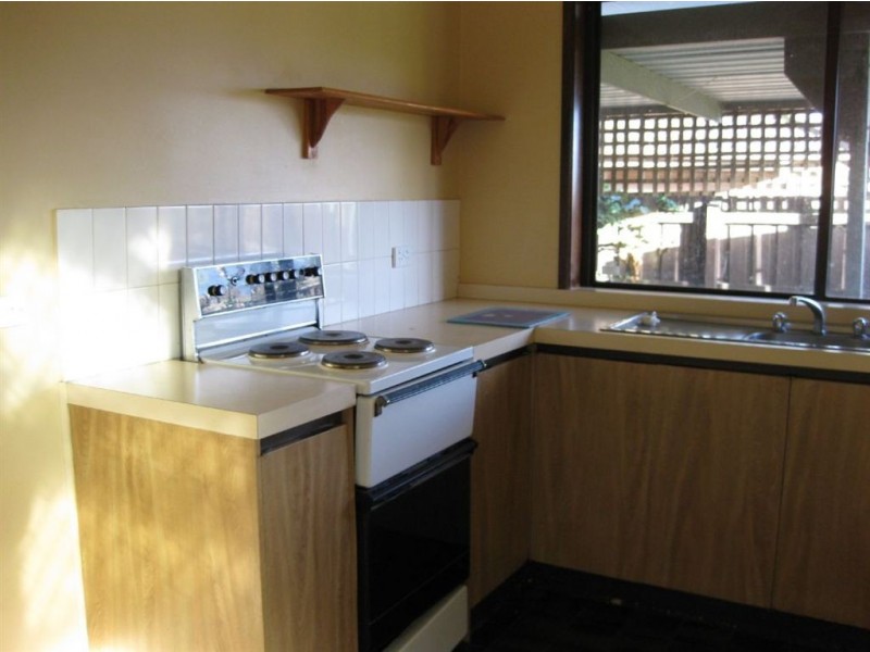 73 Luscombe Avenue, Carrum Downs VIC 3201