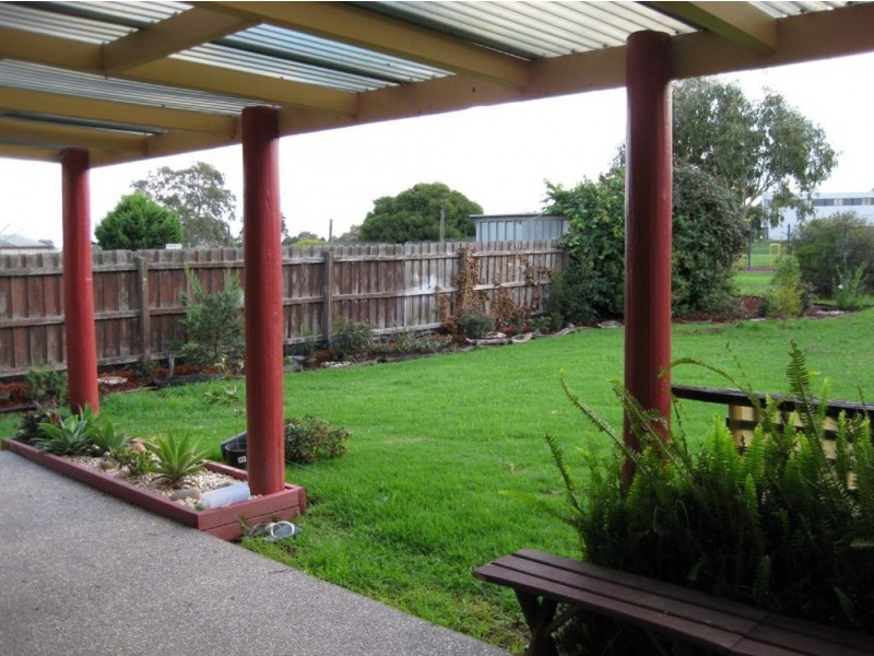 73 Luscombe Avenue, Carrum Downs VIC 3201