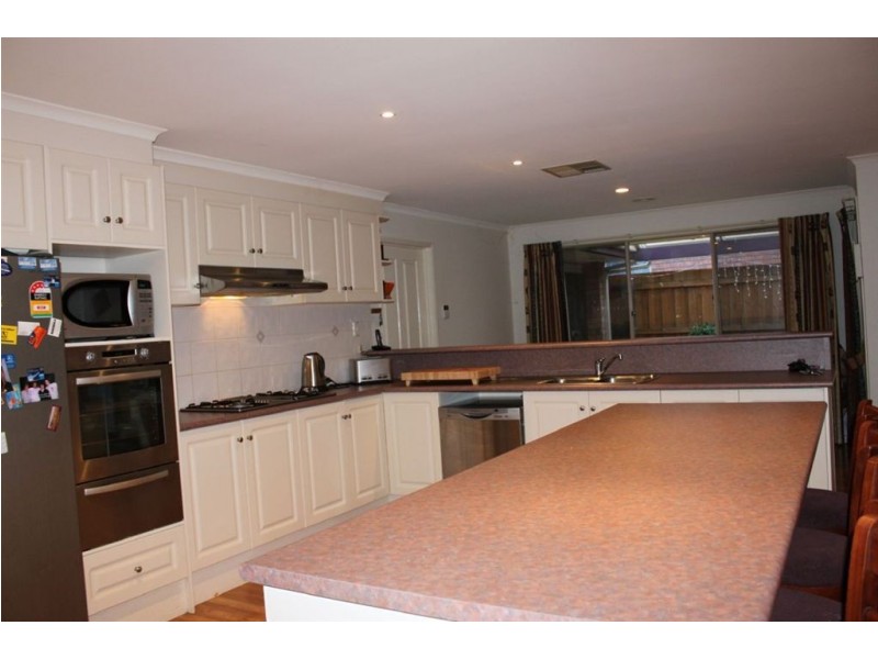 60 Hillview Drive, Carrum Downs VIC 3201