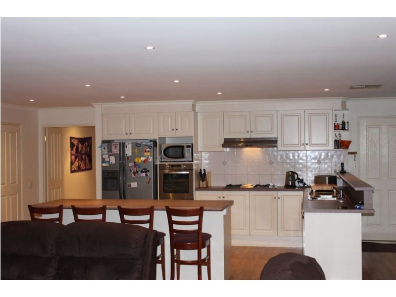 60 Hillview Drive, Carrum Downs VIC 3201