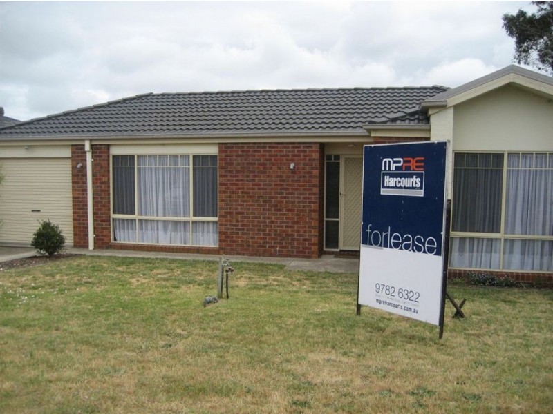 2 St Peters Close, Carrum Downs VIC 3201