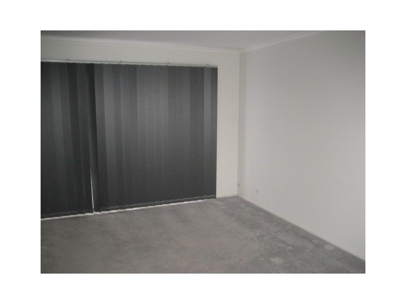 2 St Peters Close, Carrum Downs VIC 3201