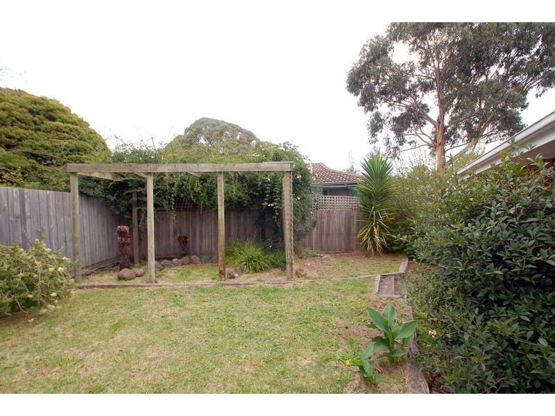 18 Whimbrel Crescent, Carrum Downs VIC 3201