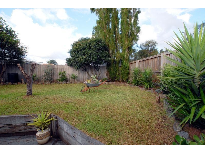 74 Darnley Drive, Skye VIC 3977
