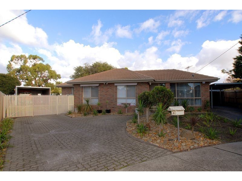 4 Banyan Close, Carrum Downs VIC 3201