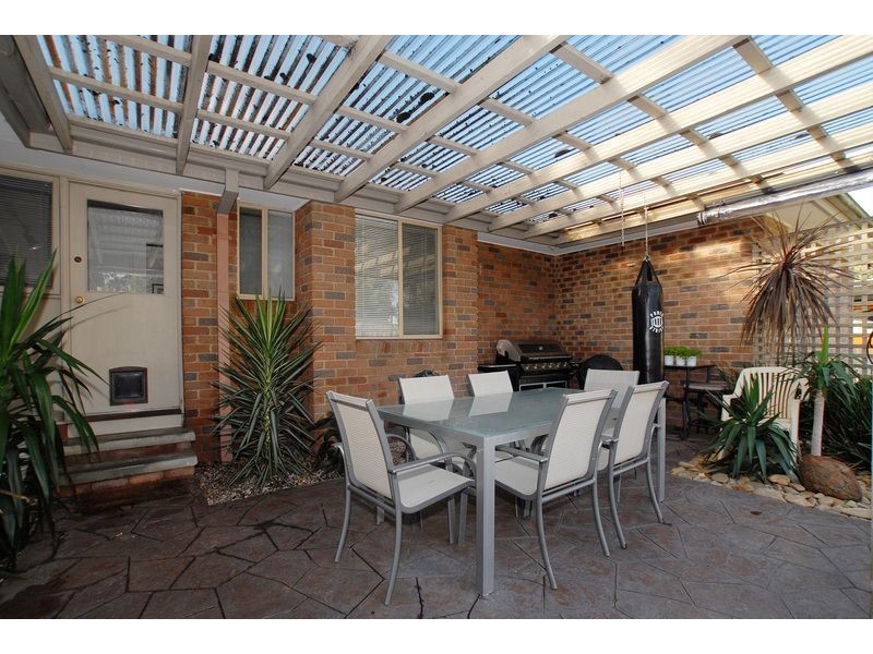 4 Banyan Close, Carrum Downs VIC 3201