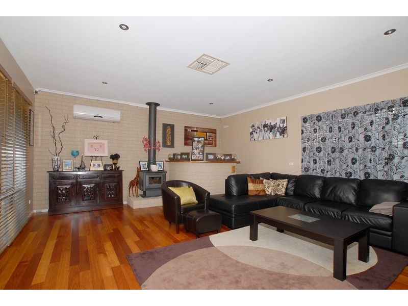 4 Banyan Close, Carrum Downs VIC 3201