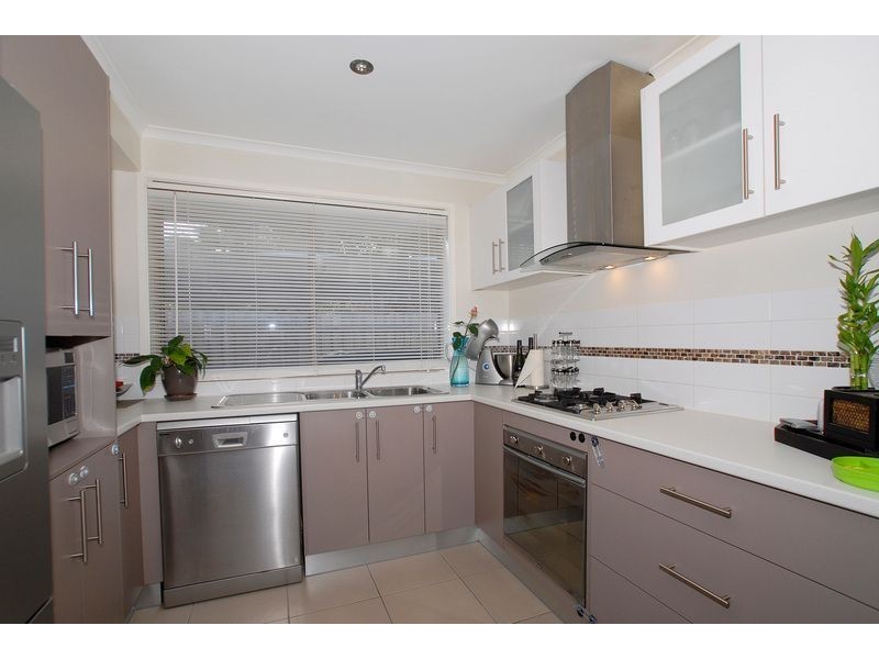 4 Banyan Close, Carrum Downs VIC 3201