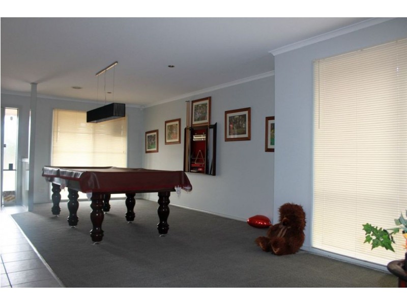 46 Pinewood Drive, Carrum Downs VIC 3201