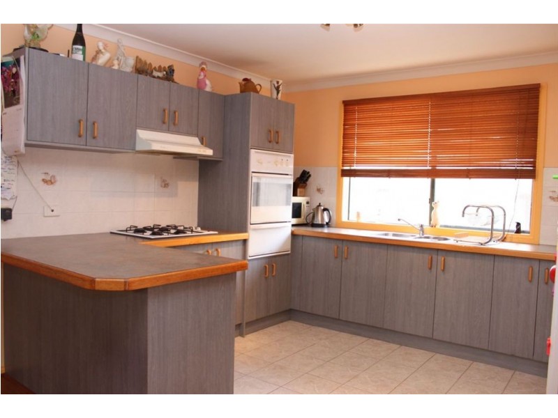 43 Oberon Drive, Carrum Downs VIC 3201