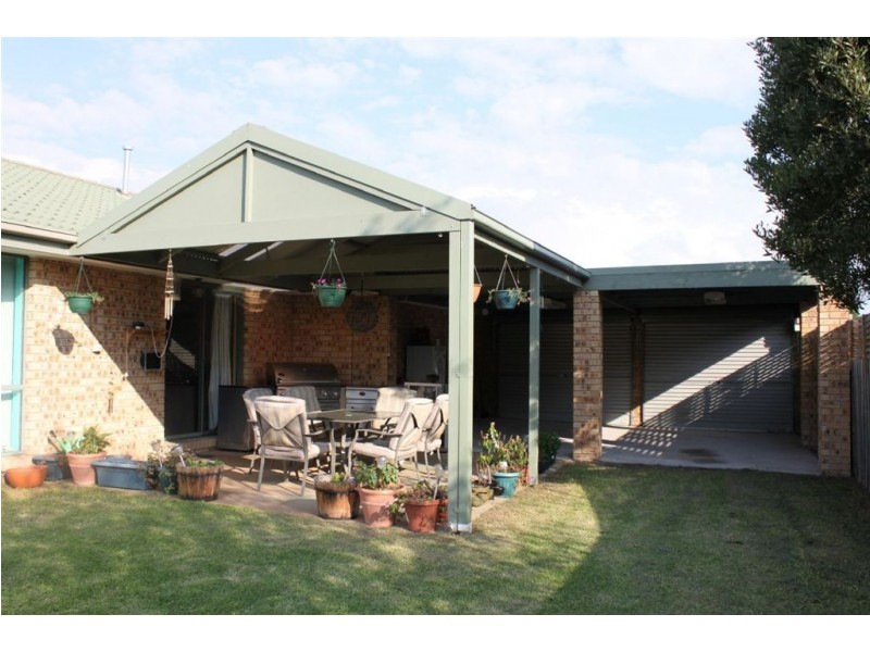 43 Oberon Drive, Carrum Downs VIC 3201