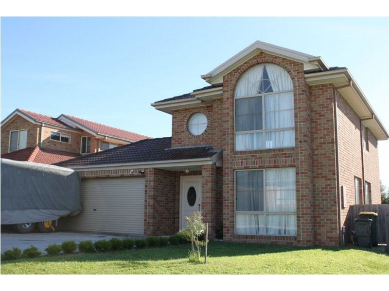 102 Rangeview Drive, Skye VIC 3977